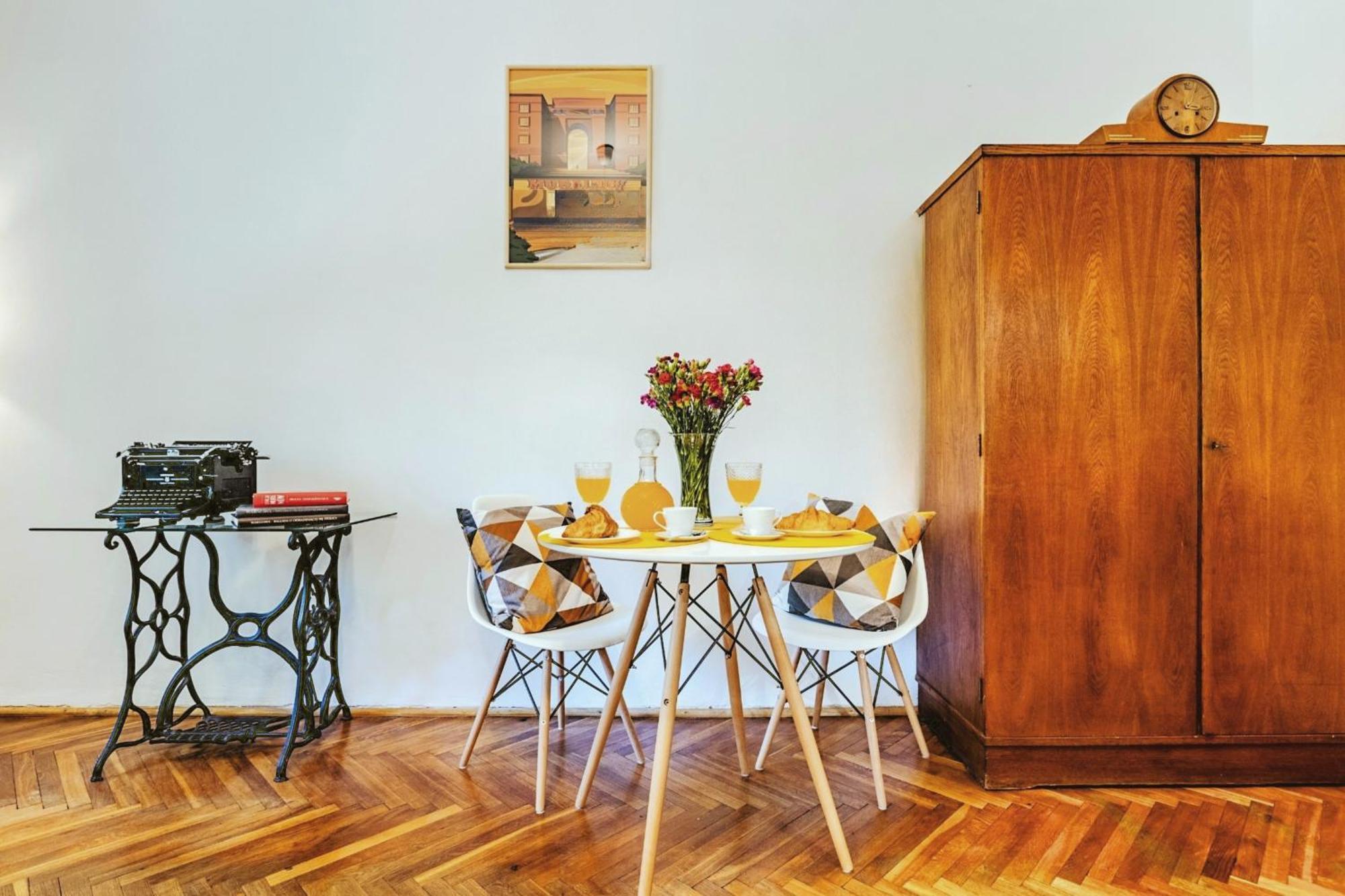 Na Muranowie - Mieszkanie Z Historia I In Muranow - A Flat With History Apartmán