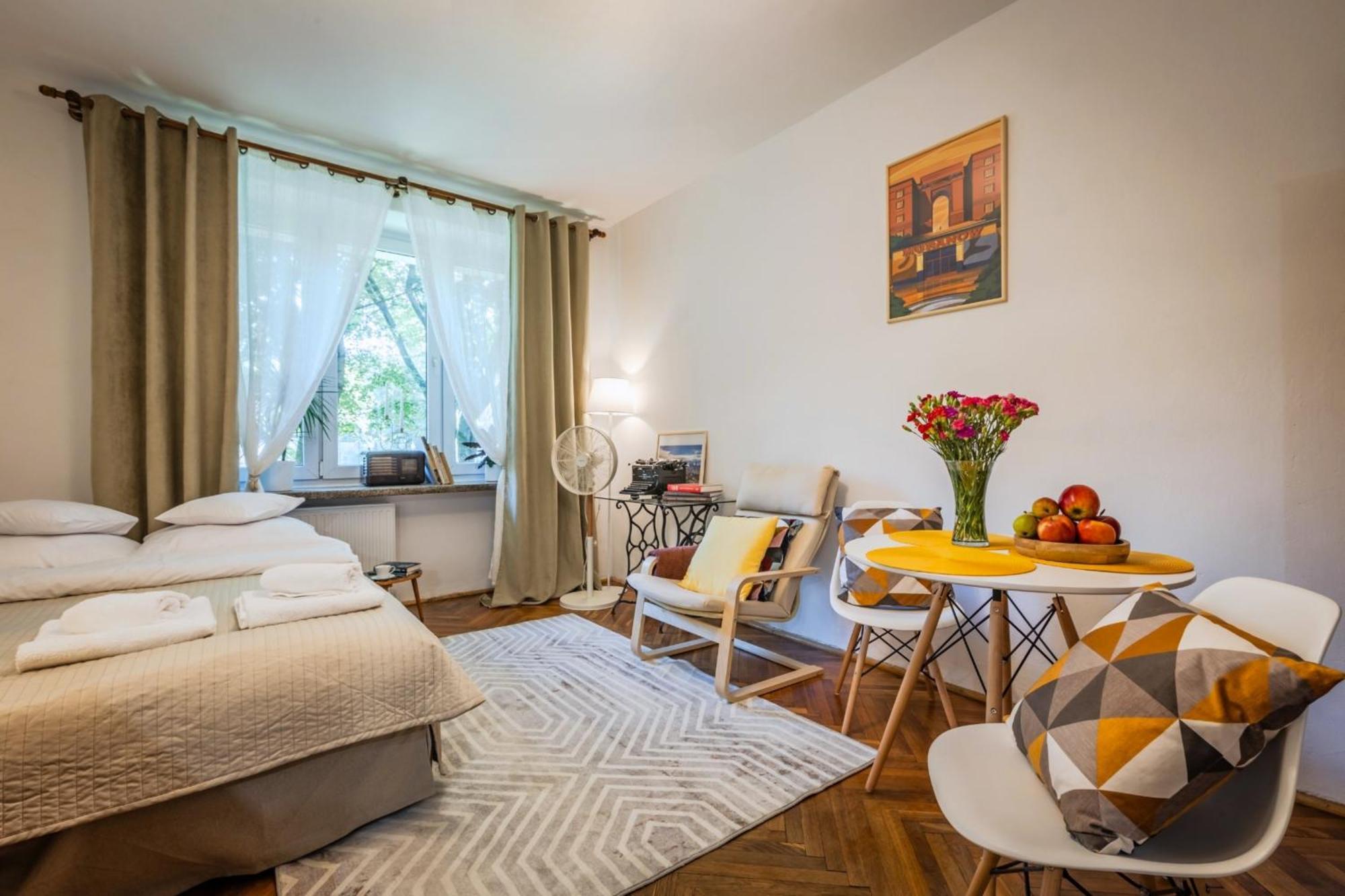 Apartmán Na Muranowie - Mieszkanie Z Historia I In Muranow - A Flat With History Varšava